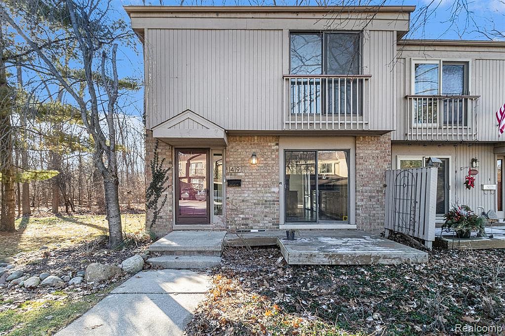 1419 Oakbrook E, Rochester, MI 48307 Zillow