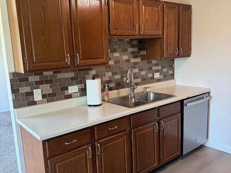 636 Mallard Ct #2D — Photo 8