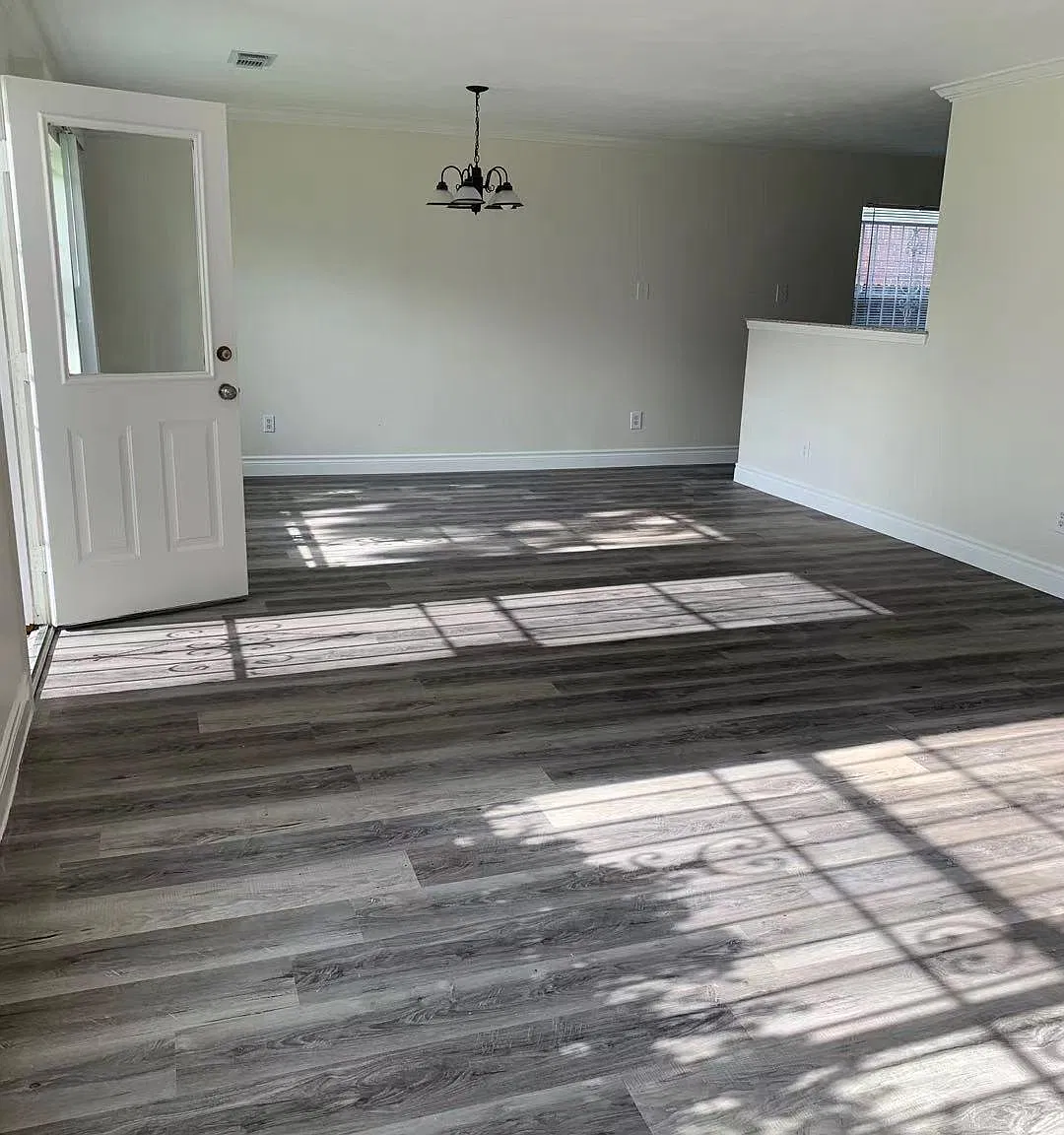 4 bed, 2.5 bath, 2078 sqft, $2,000 — Photo 4