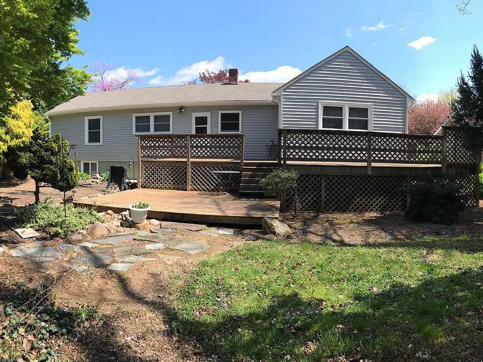 2nd image of 506 Brooke St