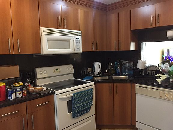 3rd image of 4161 NW 9th Ave APT 1