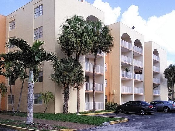 5th image of 6980 NW 186th St APT 217