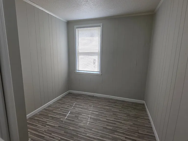 387 Blatchley Ave #1 — Photo 4