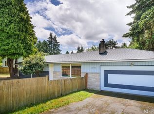13549 Roosevelt Way N, Seattle, WA 98133
