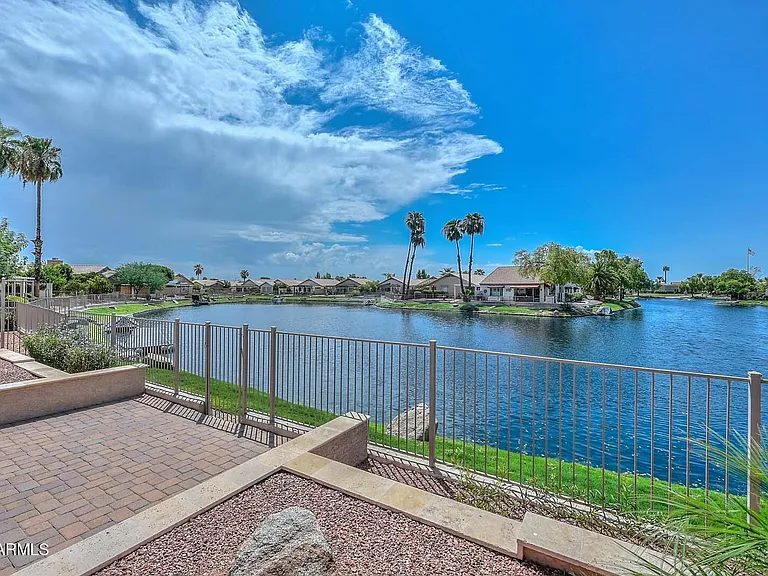 10509 W Runion Dr — Photo 36