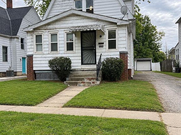 2nd image of 15708 Arcade Ave