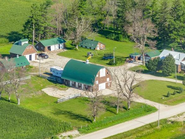 1448 Jonquil Ave, Latimer, IA 50452