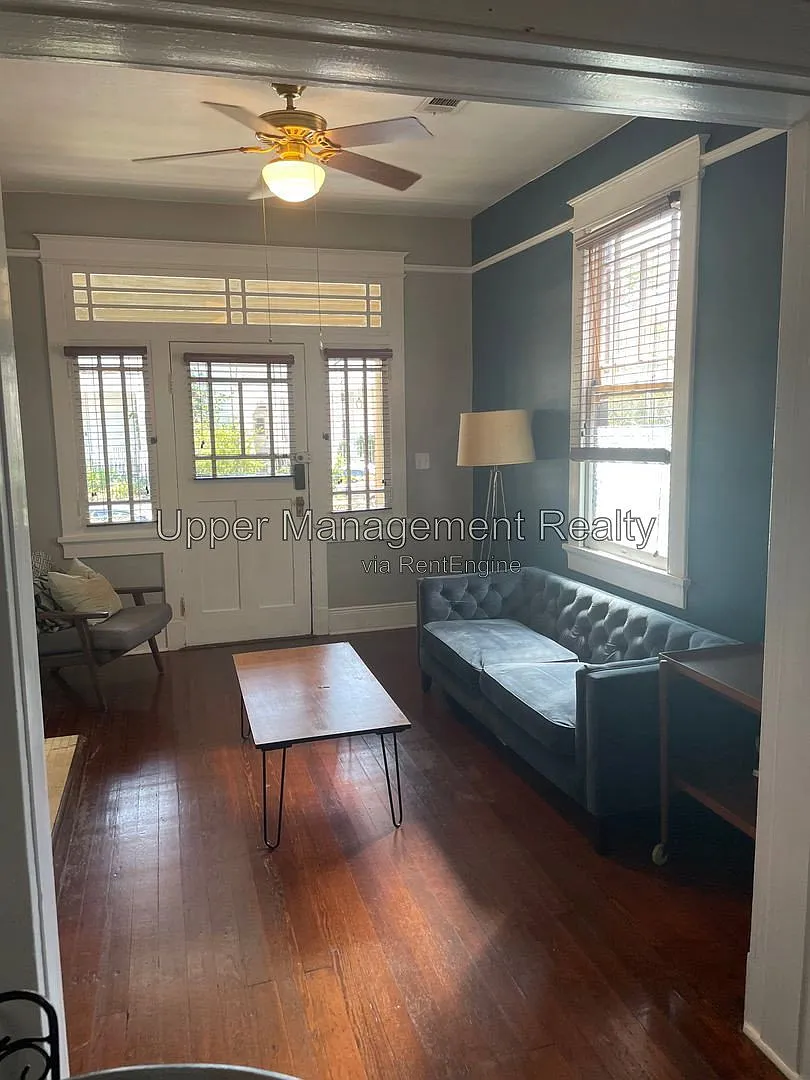 2 bed, 1.0 bath, 900 sqft, $2,250 — Photo 3