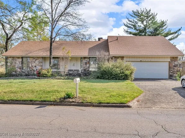 9609 Jenny Lind Rd, Fort Smith, AR 72908