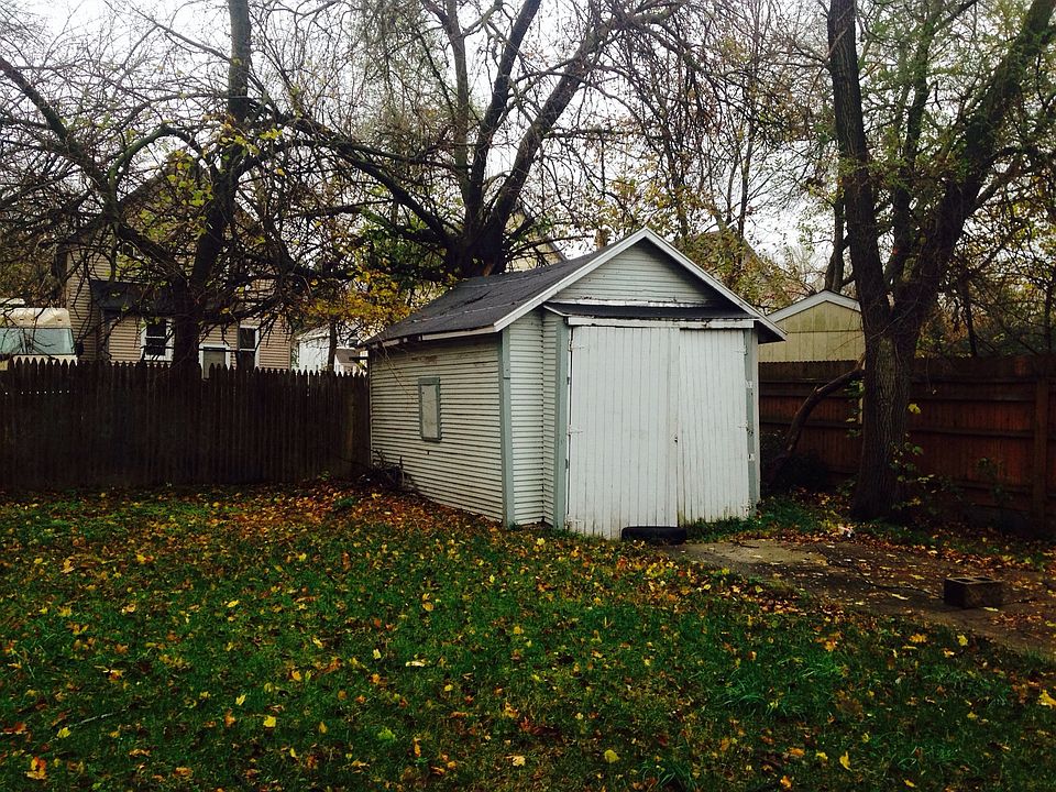 2nd image of 1819 High St