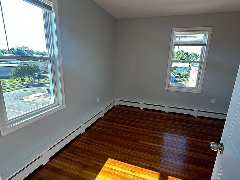 605 E Main St #3W — Photo 16