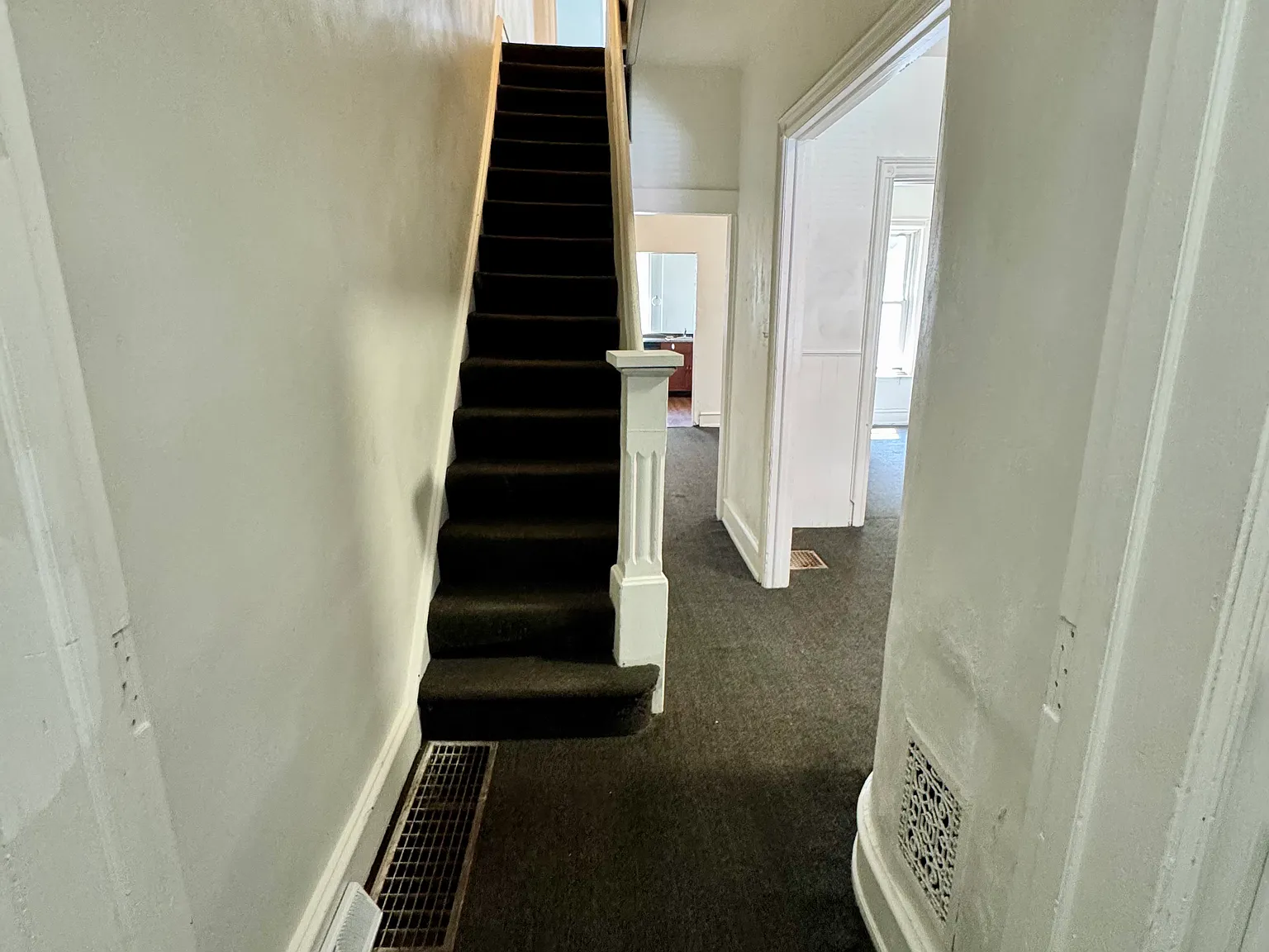 4 bed, $2,000 — Photo 3
