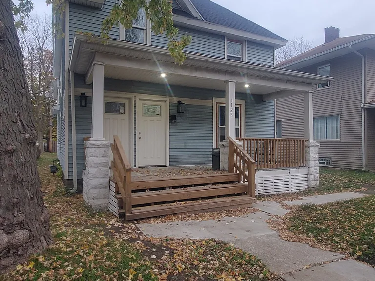 1128 Portage Ave #1C — Photo 1