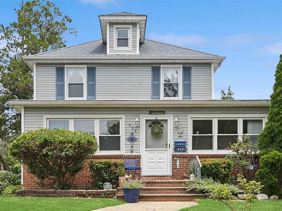1st image of 457 Secatogue Avenue