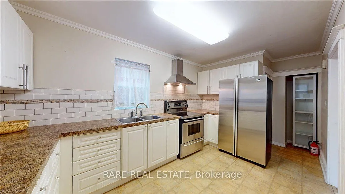 2 bed, $1,700 — Photo 4