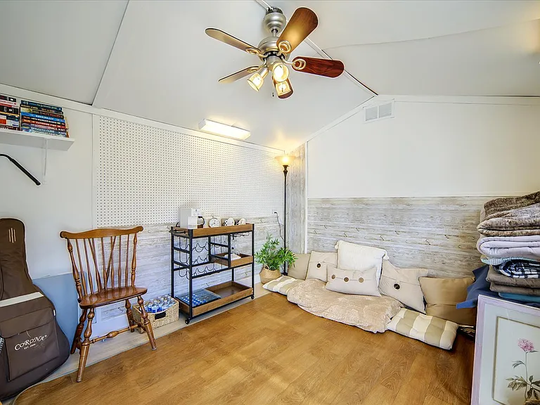 6237 Hancock Ave — Photo 23