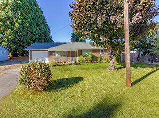 920 E St, Independence, OR 97351