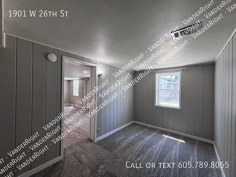 1901 W 26th St — Photo 28