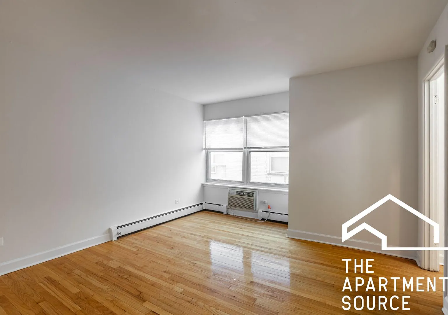 6830 North Sheridan Road #563 — Photo 4