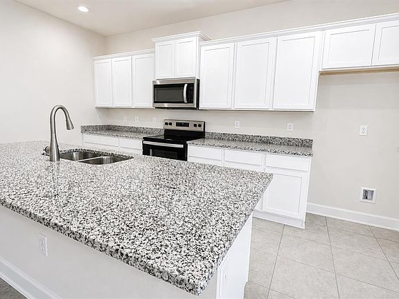 5th image of 3645 Briarlynne Way