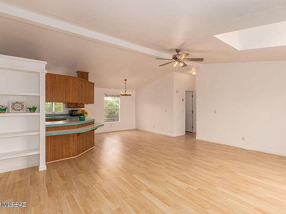 3rd image of 6645 E Calle Luna Vis