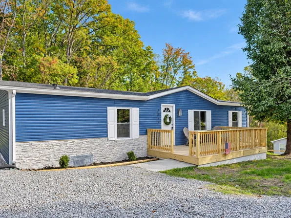 1849 Red Lane Ext, Salem, VA 24153