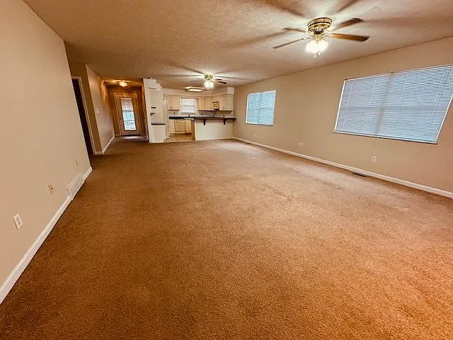 1576 E Pea Ridge Rd — Photo 3