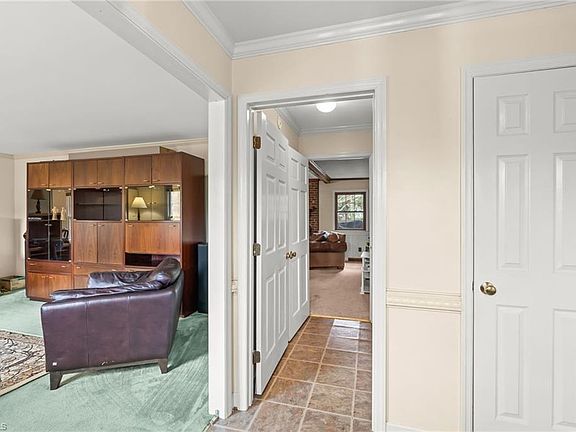 4th image of 5520 Robinridge Rd
