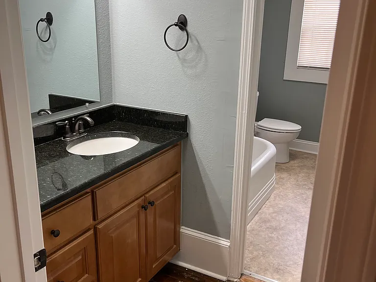 Bathroom vanity