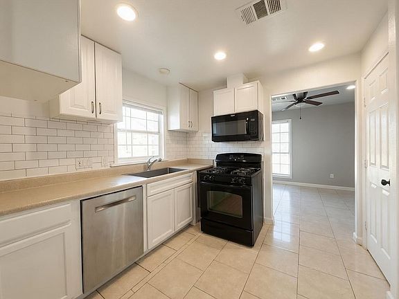5th image of 11623 Rowan Ln