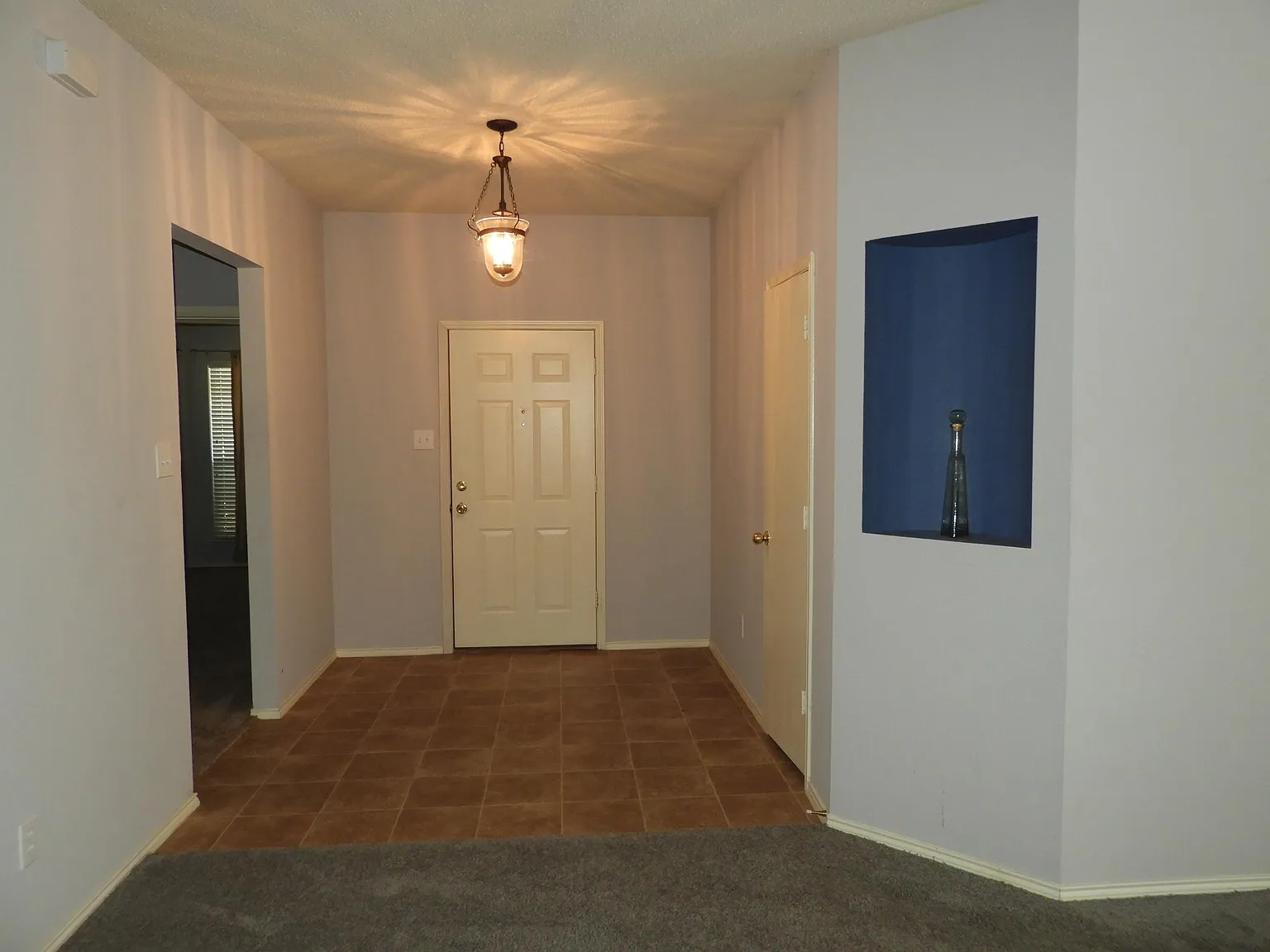 3 bed, 1471 sqft, $1,995 — Photo 2