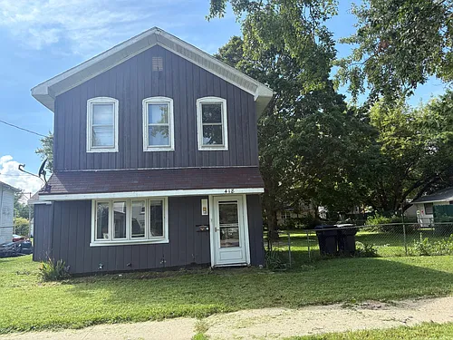418 Lincoln St Photo 1