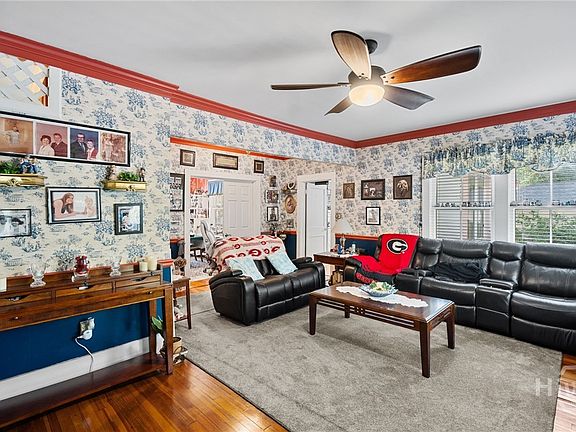 5th image of 9042 Ferguson Avenue