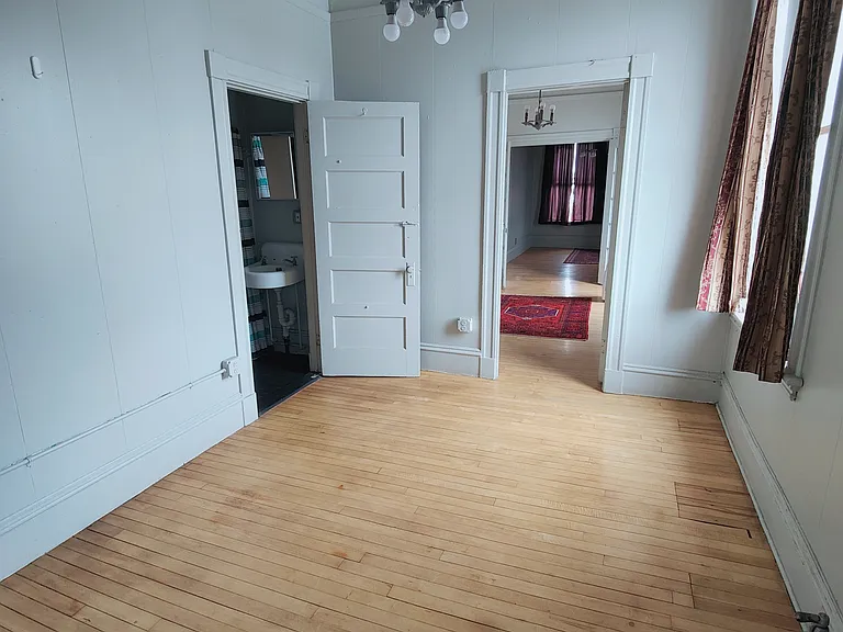 119 Main St #2 — Photo 4