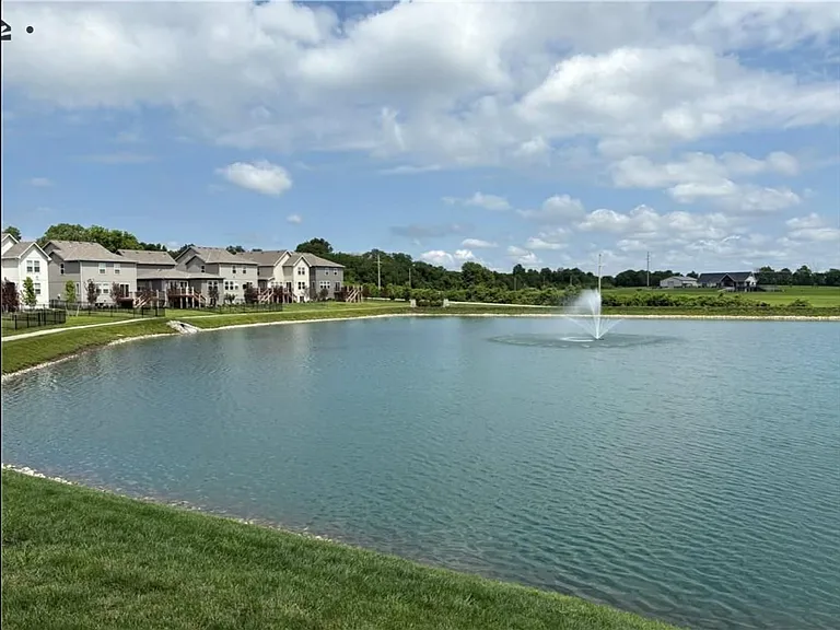 8704 SW Edgewater Dr — Photo 23