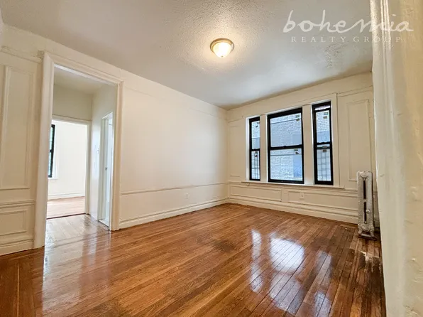 547 West 186th Street image 1 of 4