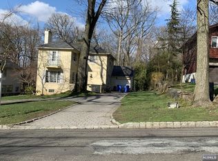 135 Hudson Ave, Tenafly, NJ 07670