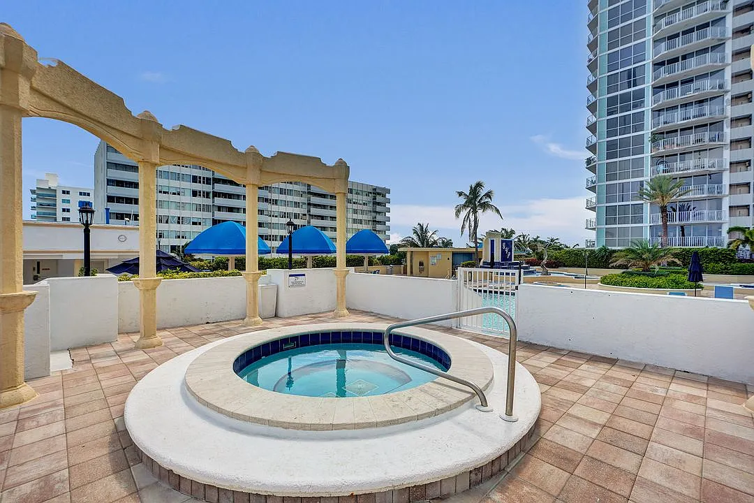 1 bed, 725 sqft, $2,400 — Photo 2