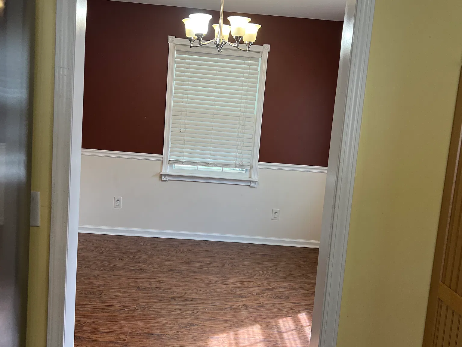 3 bed, 1250 sqft, $1,700 — Photo 4