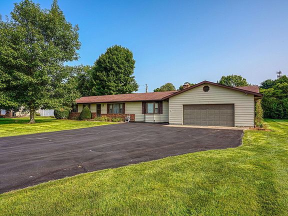 4th image of 5022 Johnanne Dr