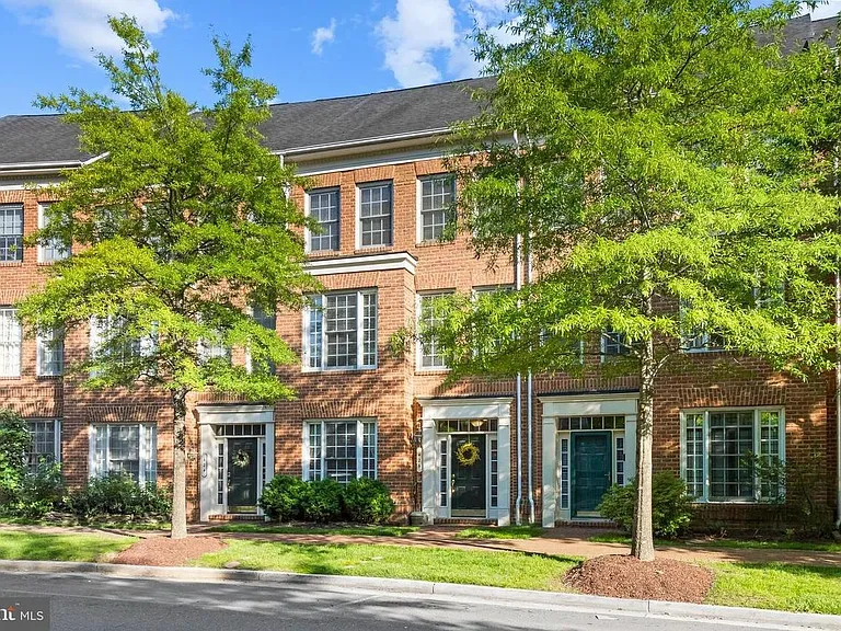 426 Ferdinand Day Dr — Photo 12