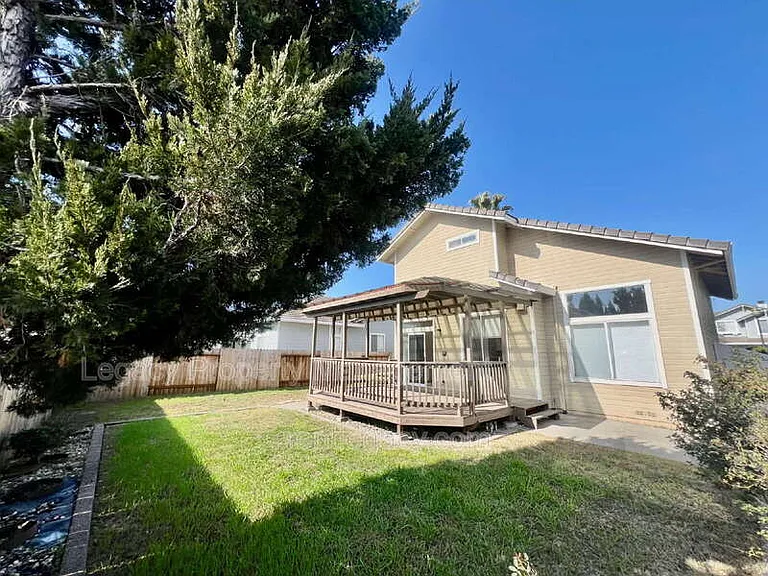 2750 Parkview Ter — Photo 18