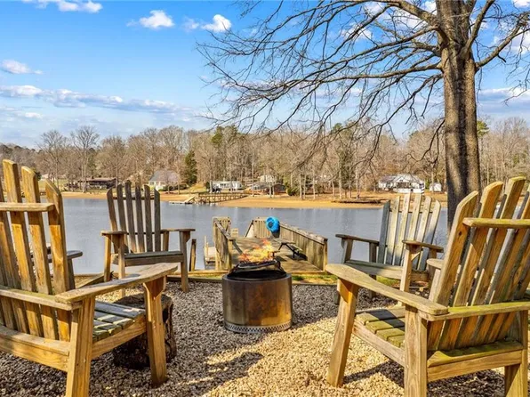 1331 Hickory Point Dr, Lexington, NC 27292