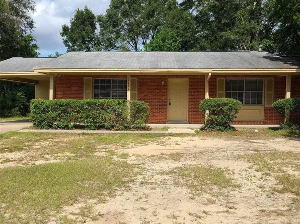 1121 N Webster Dr, Pensacola, FL 32505