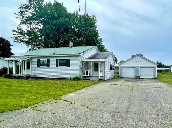 6 North Street, East Millinocket, ME 04430