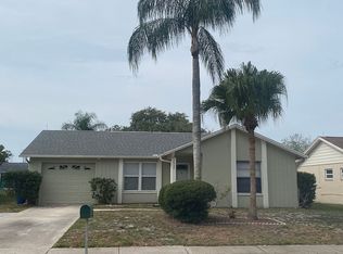 7957 Putnam Cir, New Port Richey, FL 34655