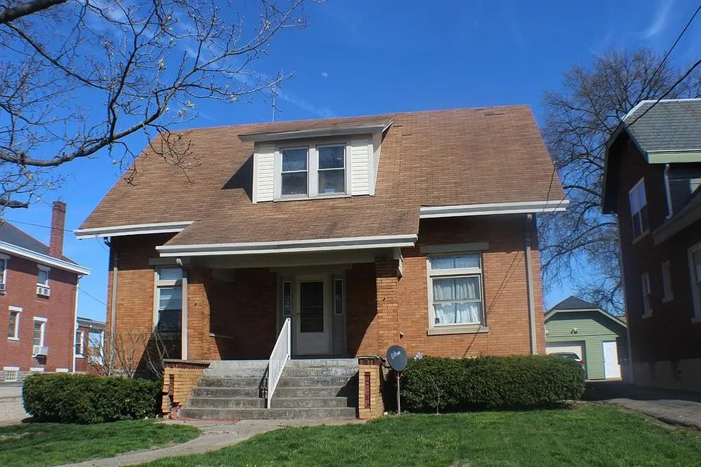 3434 Glenmore Avenue — Photo 1