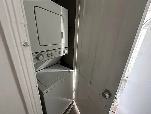 Rented by Space Link Realty | media 5