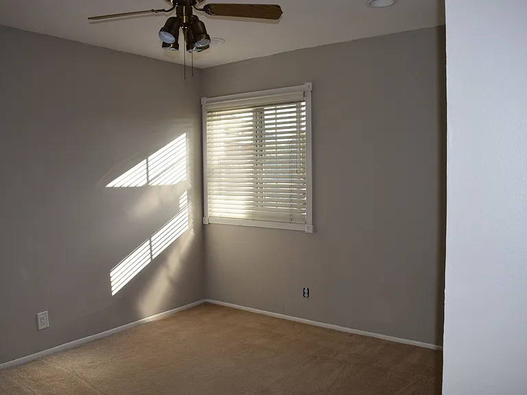 4450 Cedarglen Ct — Photo 20