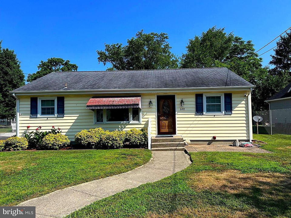 1st image of 102 Sussex Ave